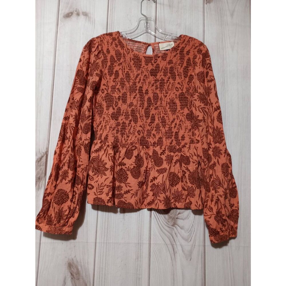Universal Thread Shirt Ladies Medium Coral‎ Brown